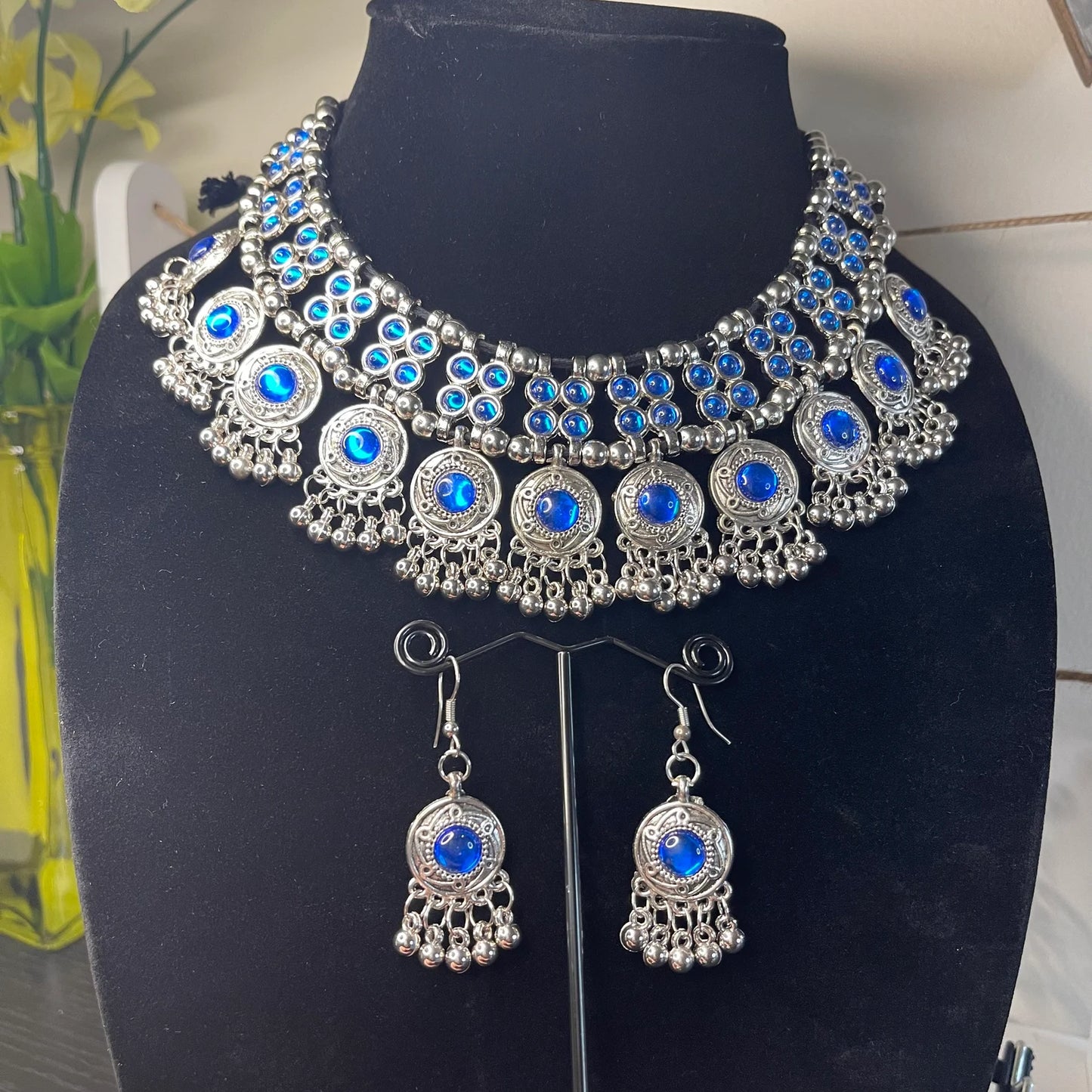 Silver Plated Fancy Blue Stone Choker Necklace Set