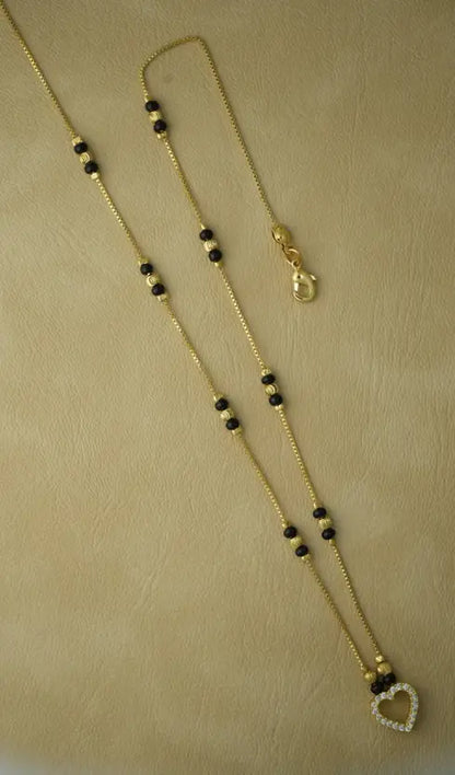 Lirja 18 inch heart pendant short dokiya necklace